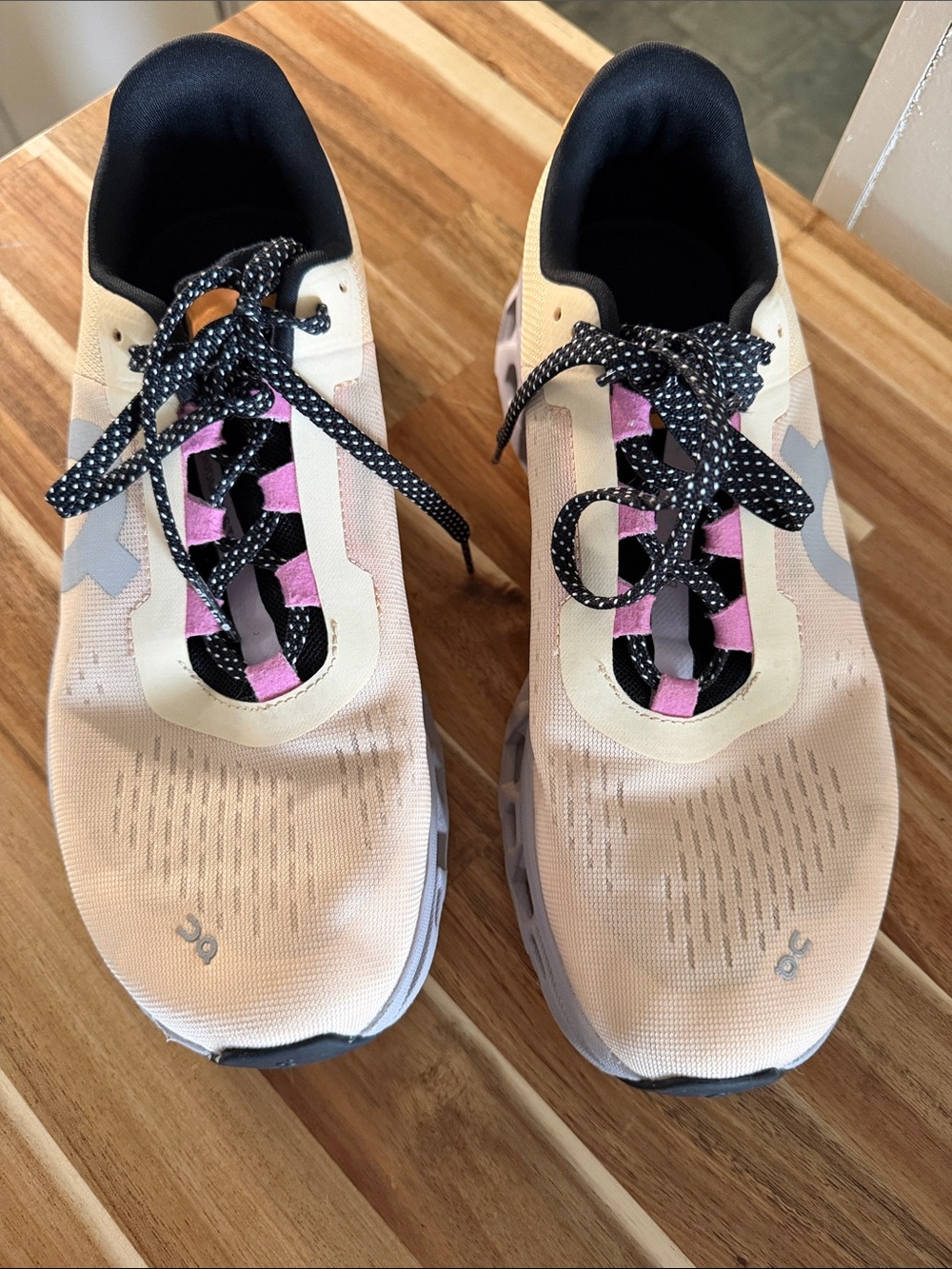 On Running Cloud women’s Running Shoes - Pink/Black/Orange Cloudmonster